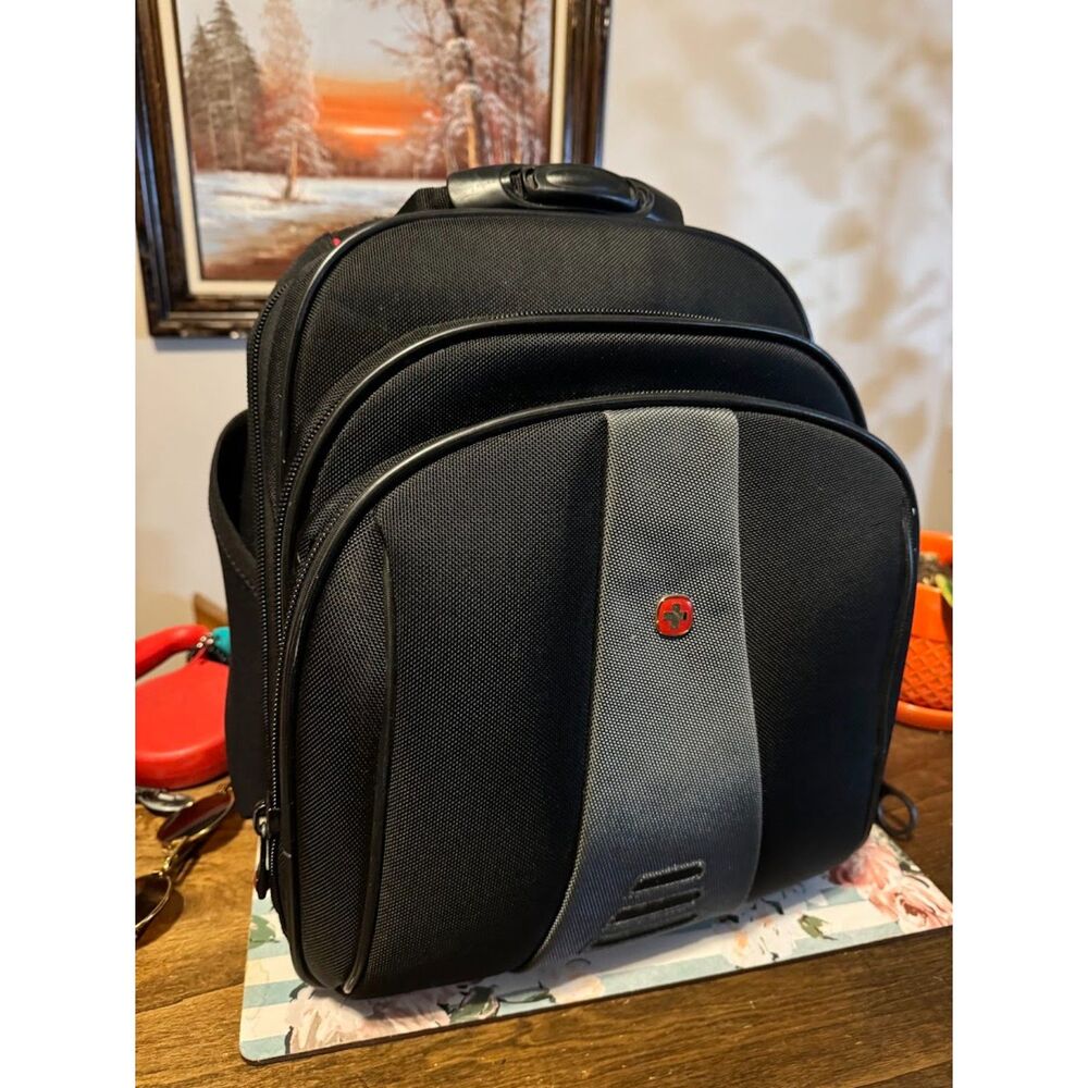 Wenger Notebook Computer Carrying Backpack Swiss … - image 1